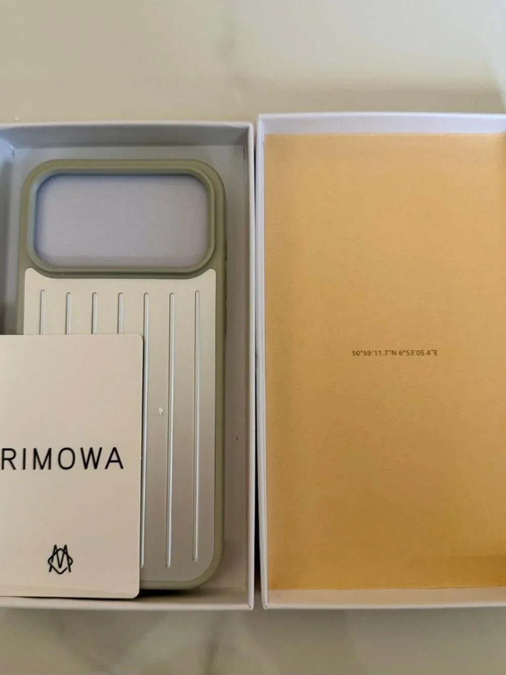 RIMOWA iPhone 17 Pro Max Aluminium Case Silver Luxury Aluminium Phone case/cover